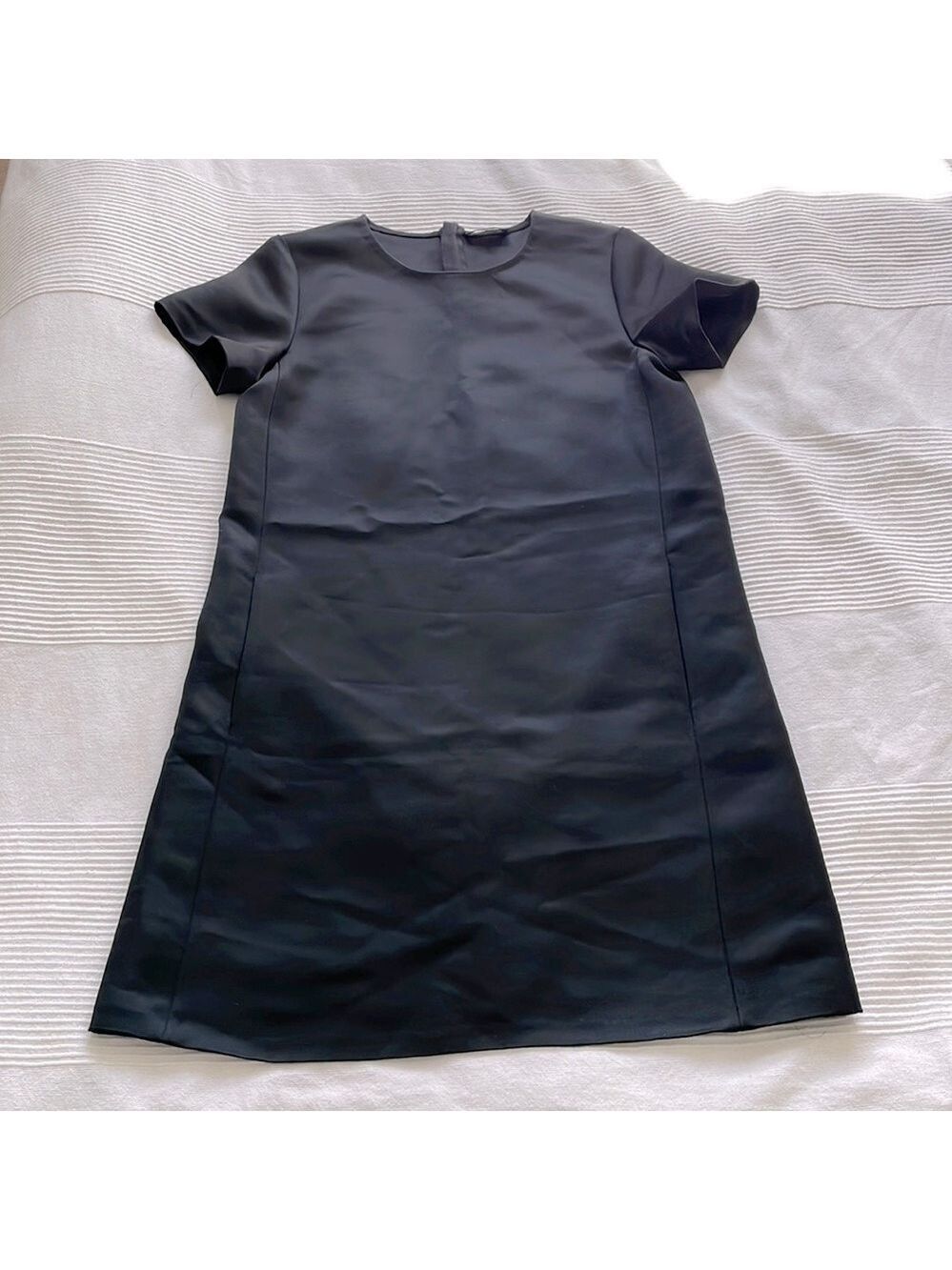 ARITZIA Babaton Black Crew Neck Shift Dress Size 2